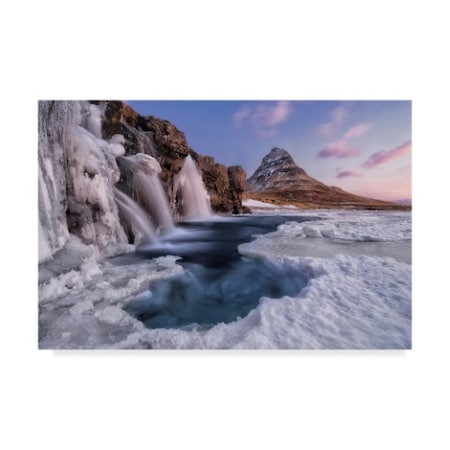 Ivan Pedretti 'Kirkjufell Foss' Canvas Art,30x47